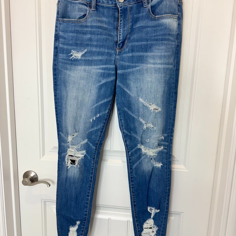 AMERICAN EAGLE Distressed High Rise Jegging - Size Women's 14R